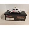 qq Slot Car Pink Kar CV023 VW Volkswagen Beetle Doctor Escarabajo Ambulance *