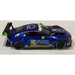SLOT CAR CARRERA EVOLUTION 27676 ASTON MARTIN VANTAGE GT3 -23 HEART OF RACING