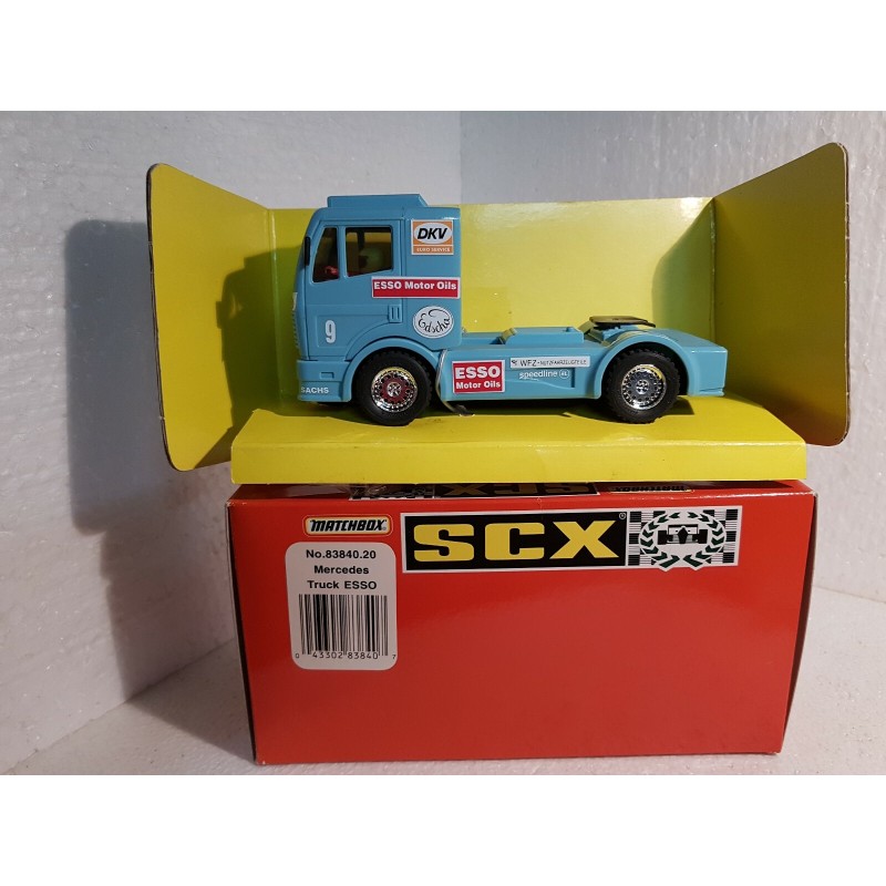 SLOT CAR SCALEXTRIC MATCHBOX SCX 83840.20 CAMION MERCEDES -9 ESSO AZUL TRUCK