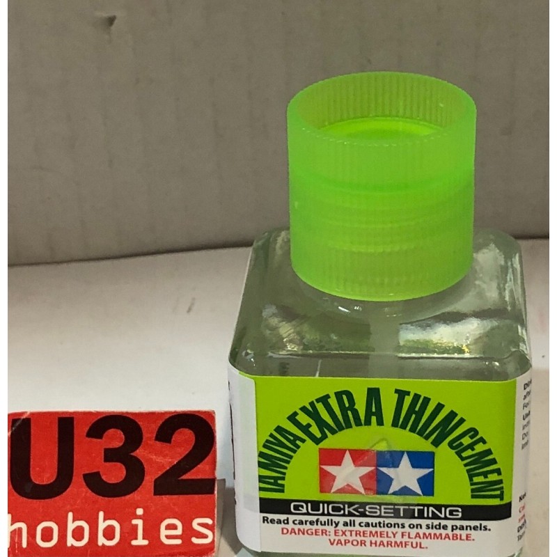 TAMIYA 87182 PEGAMENTO EXTRA EXTRA LIQUIDO CON PINCEL 40ML