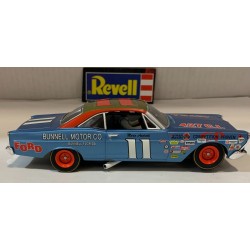 SLOT CAR REVELL MONOGRAM 85-4895  '67 FORD FAIRLANE -11 MARIO ANDRETTI