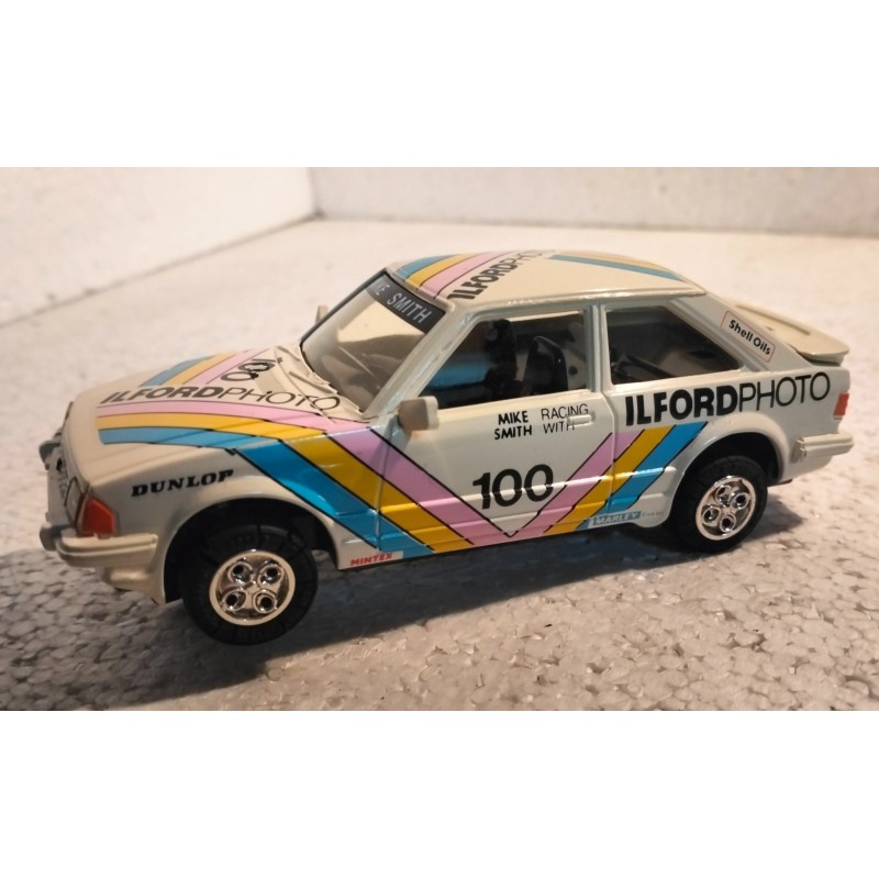qq SLOT CAR C 389 SCALEXTRIC UK FORD ESCORT XR3i "ILFORD PHOTO" C-389  C 389 *