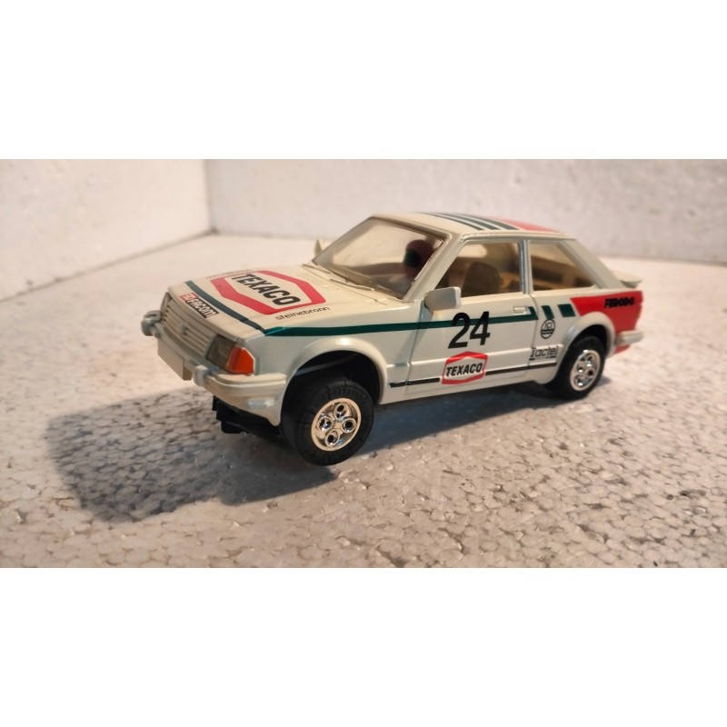 qq SLOT CAR C 441 SCALEXTRIC UK FORD ESCORT XR3i "TEXACO" C-441  C 441 *