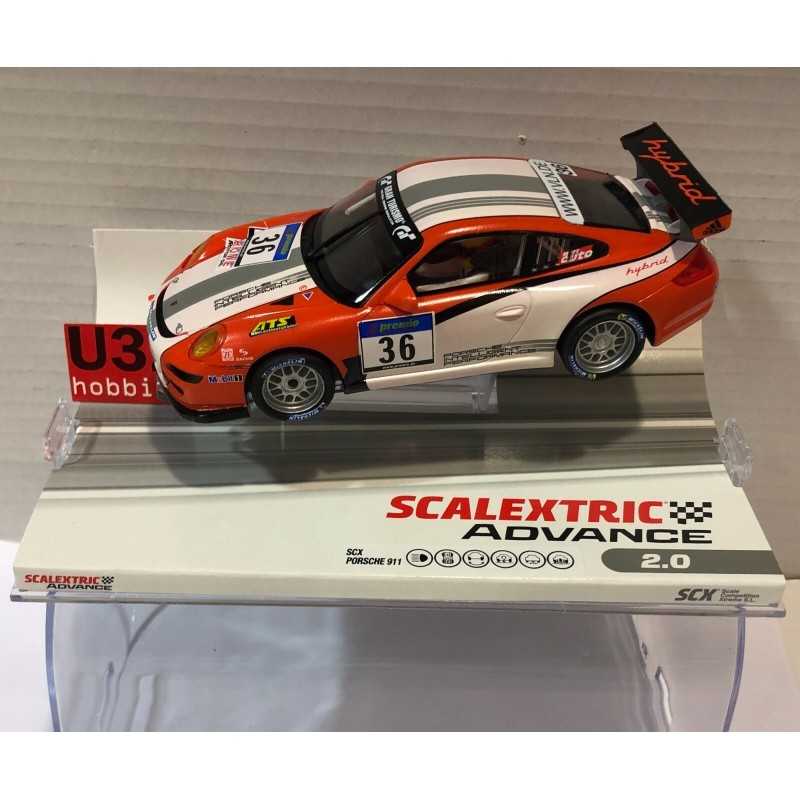 SCALEXTRIC ADVANCE E10395S300 PORSCHE 911 GT3 HYBRID -36